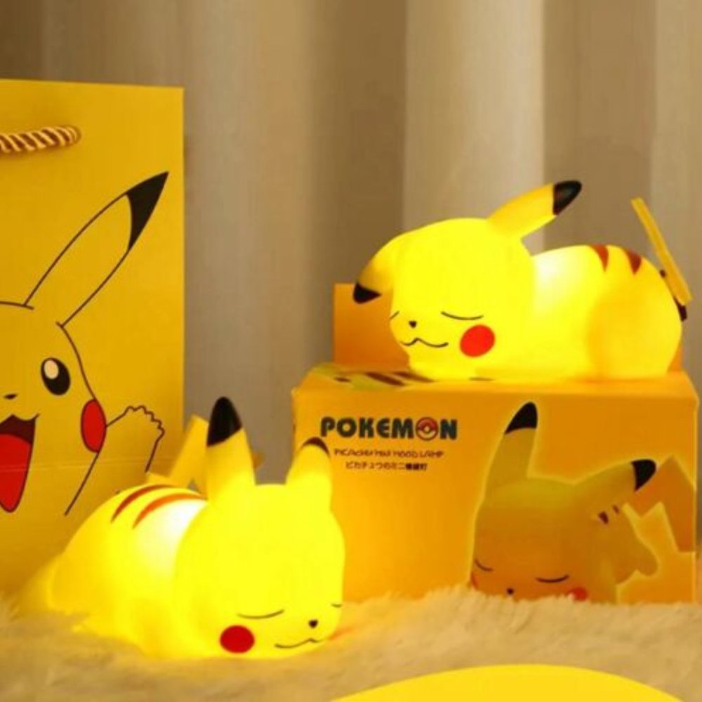 ✨ Set of 2 Pikachu Nightlights ~ Light-Up Pokémon Figures ~ NWT ✨